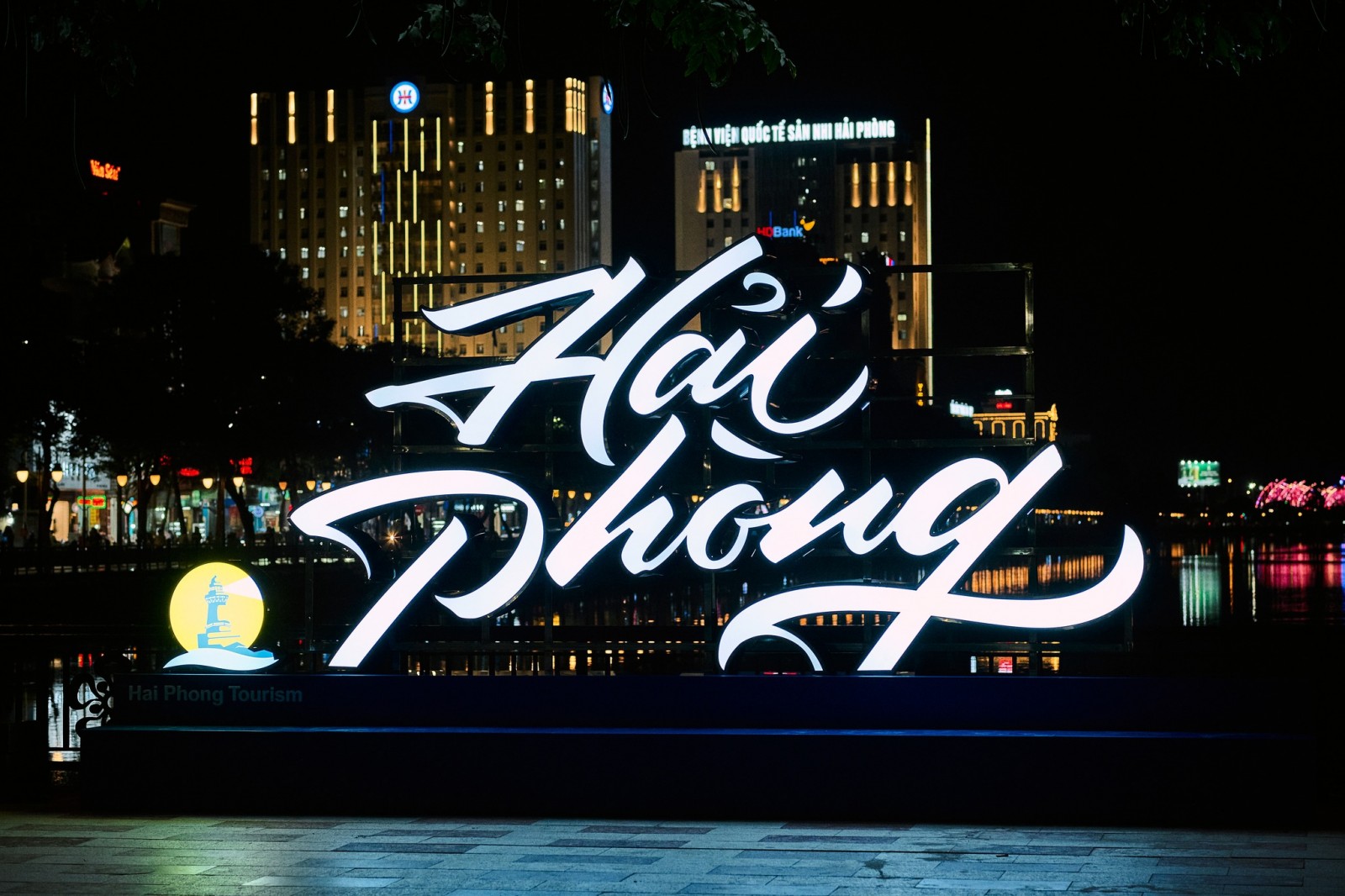 thue-xe-da-nang-di-hai-phong