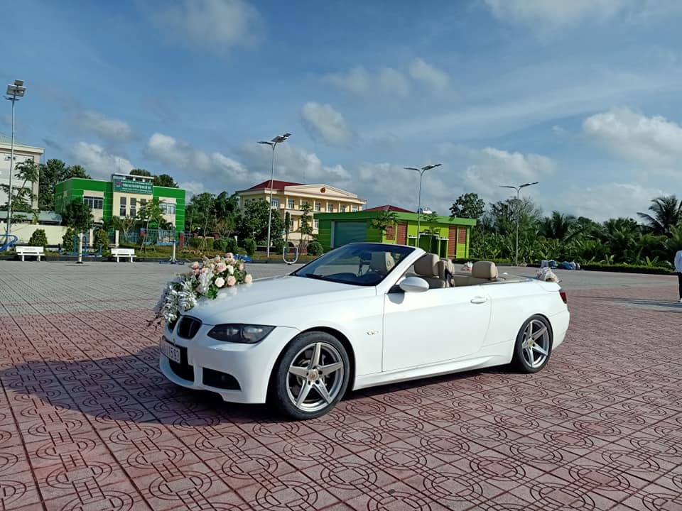 xe hoa, xe cưới BMW Mui Trần